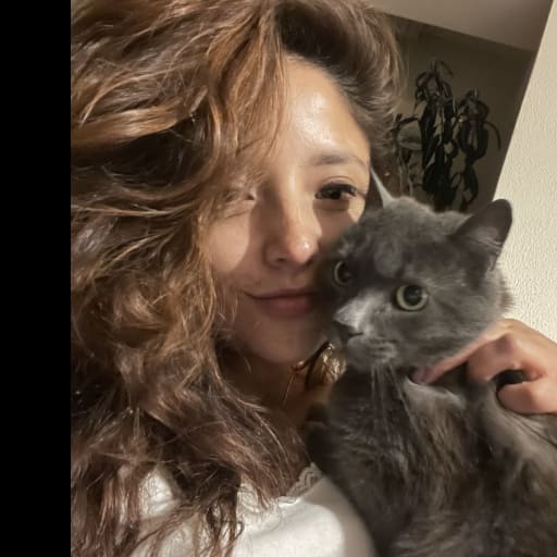 Profile image for pet sitter Valeria Carolina
