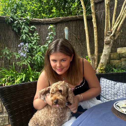 Profile image for pet sitter Molly