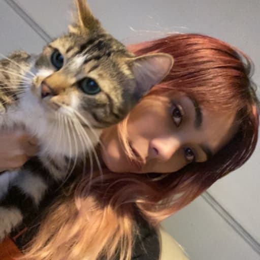 Profile image for pet sitter Chloe