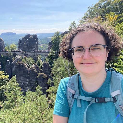 Profile image for pet sitter Laura