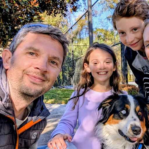 Profile image for pet sitters Elodie & Nicolas