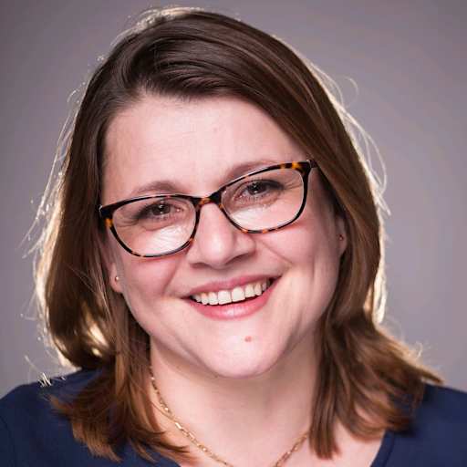 Profile image for pet sitter Carmen