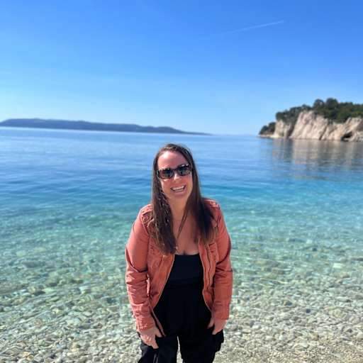 Profile image for pet sitter Jenna