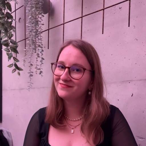 Profile image for pet sitter Gina