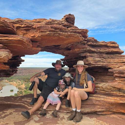 Profile image for pet sitters Zara & Brenden