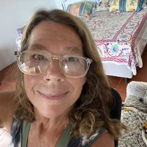 Profile image for pet sitter Marny