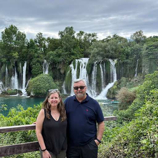 Profile image for pet sitters Kimberly & Jack