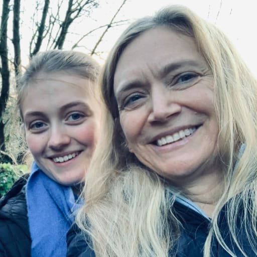 Profile image for pet sitters Rachel & Sophia