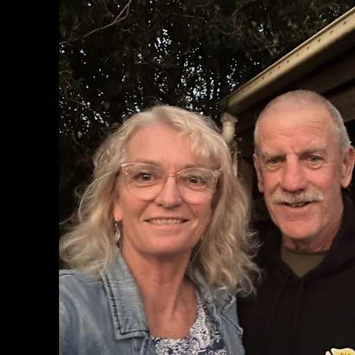 Profile image for pet sitters Carla & Bill