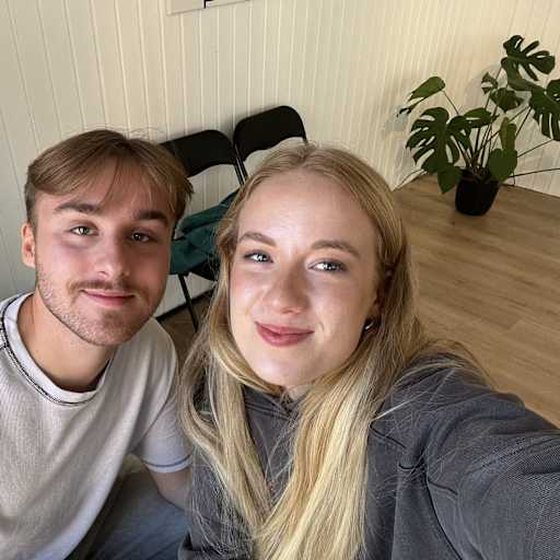 Profile image for pet sitters Juliane & Julian