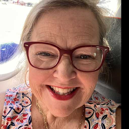 Profile image for pet sitter Paula