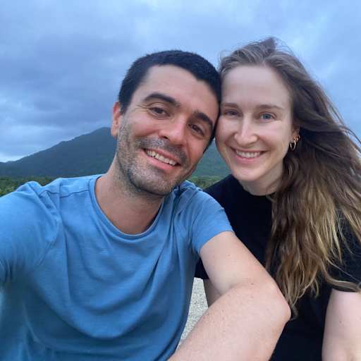 Profile image for pet sitters Lucy & Juan Pablo