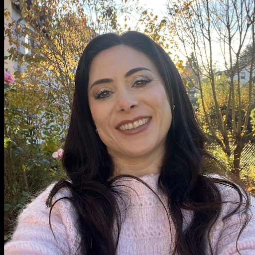 Profile image for pet sitter anna