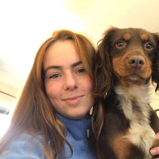 Profile image for pet sitter Olivia