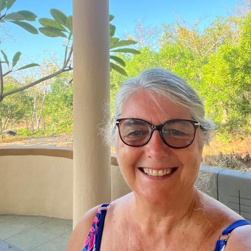 Profile image for pet sitter Yvonne