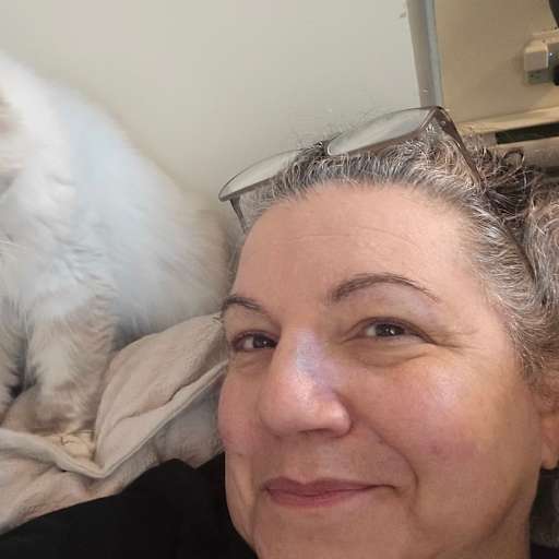 Profile image for pet sitter Lisa