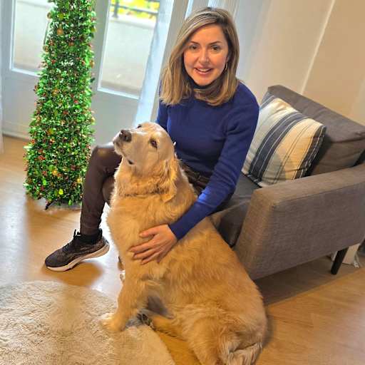 Profile image for pet sitter Angela