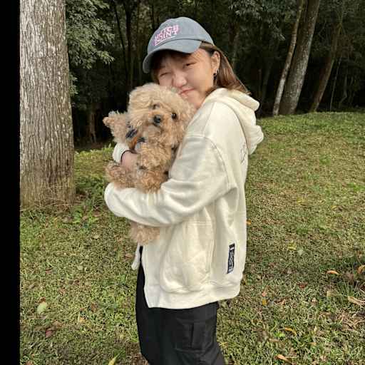 Profile image for pet sitter Yu Wen