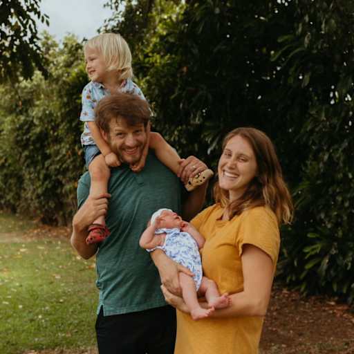 Profile image for pet sitters Leah & Jonathan