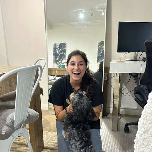 Profile image for pet sitter Nina
