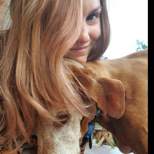 Profile image for pet sitter Laura