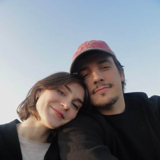 Profile image for pet sitters Nina & Alexandre