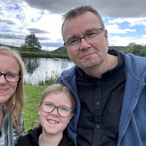 Profile image for pet sitters Clair & Richard 