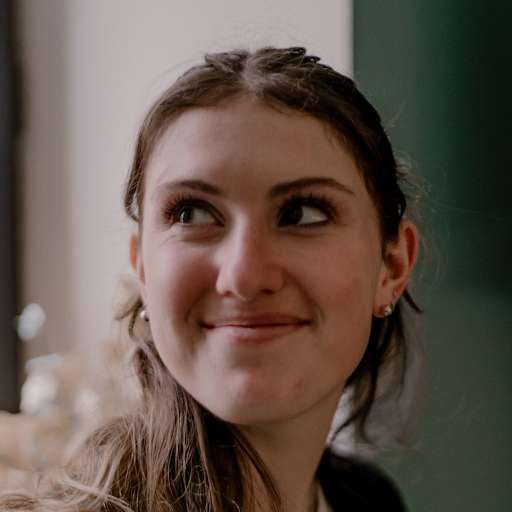Profile image for pet sitter Léa