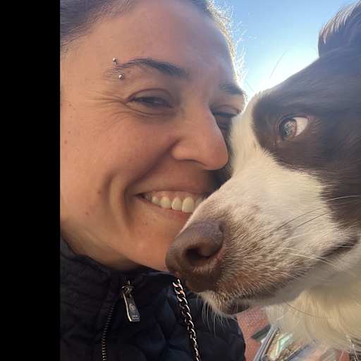 Profile image for pet sitter kelly