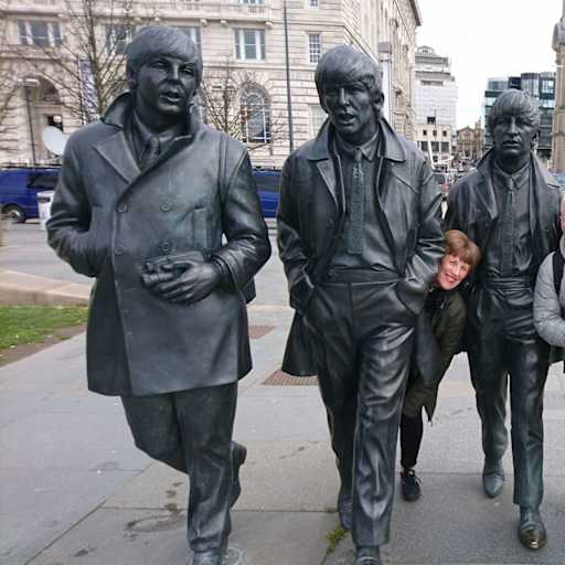 Profile image for pet sitters ALISON & Jeff