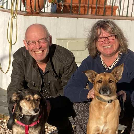 Profile image for pet sitters Sharon & Godfrey