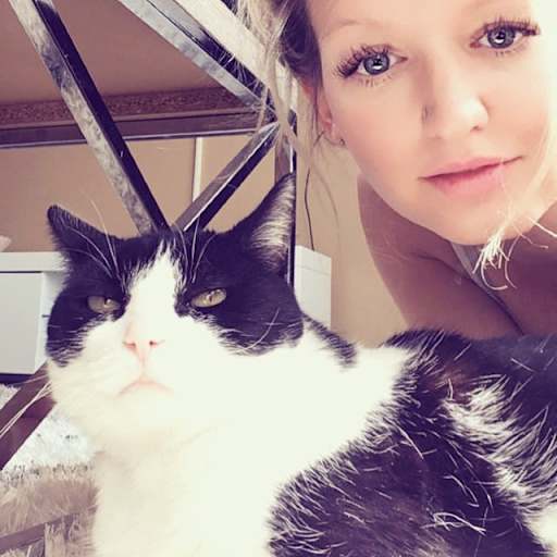 Profile image for pet sitters Cassandra & Andrew