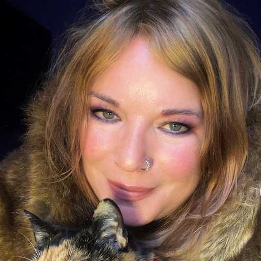 Profile image for pet sitter Isabel