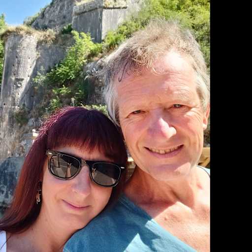 Profile image for pet sitters Sue & Stephen