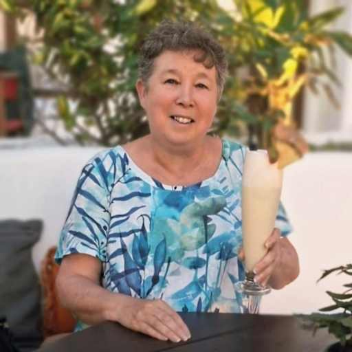 Profile image for pet sitter Corina