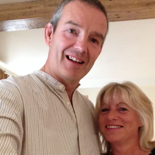Profile image for pet sitters wendy & Paul
