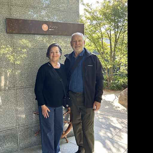 Profile image for pet sitters Andrea & Bert