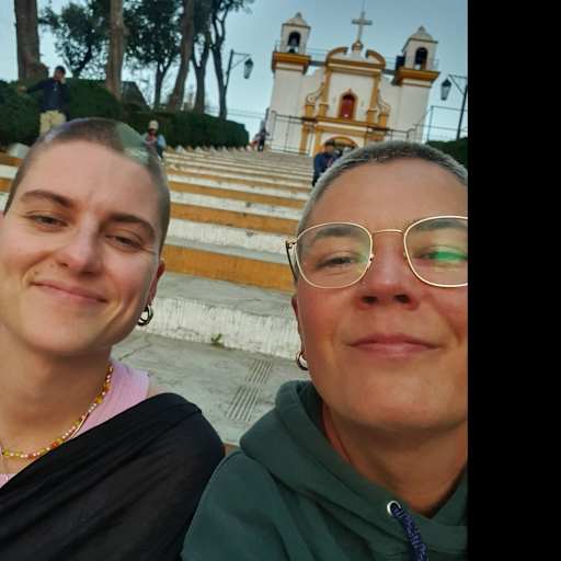 Profile image for pet sitters Nena & Taiina