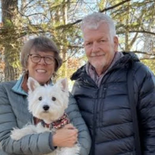 Profile image for pet sitters Jeannette & John