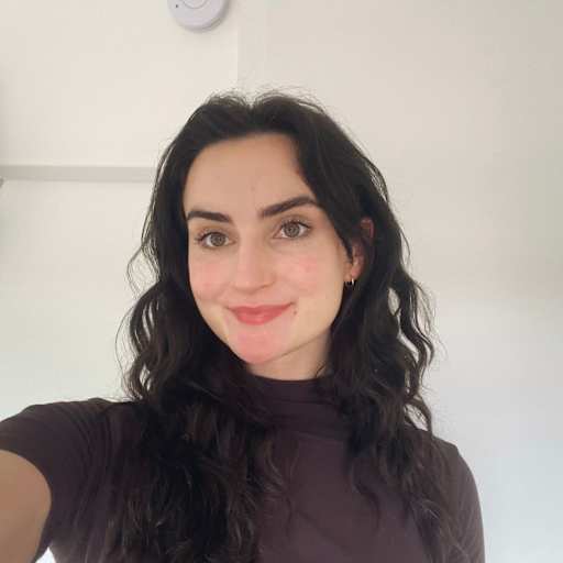 Profile image for pet sitter Alara