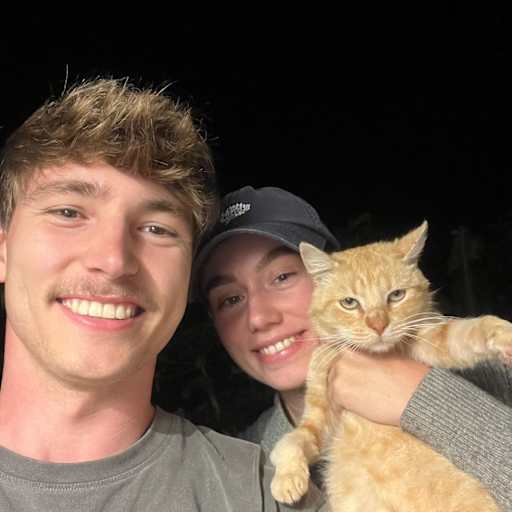 Profile image for pet sitters Benedikt & Laura