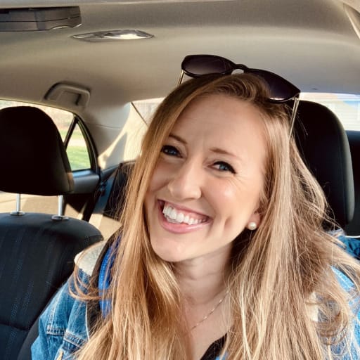 Profile image for pet sitter Elizabeth