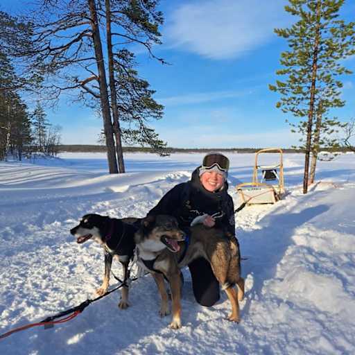 Profile image for pet sitter Justine