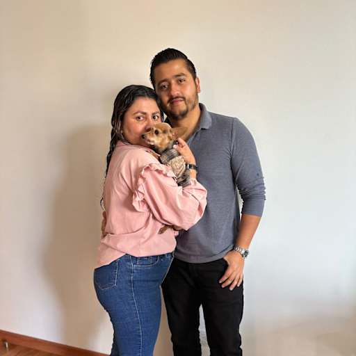 Profile image for pet sitters vanessa & erick & Erick Antonio