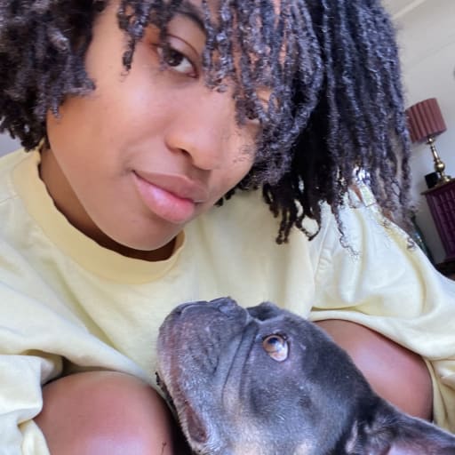 Profile image for pet sitter Logan