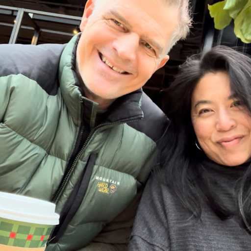 Profile image for pet sitters Greg & Yolanda