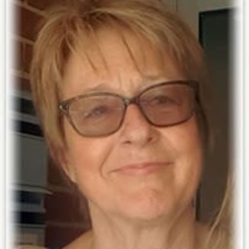 Profile image for pet sitter Karen