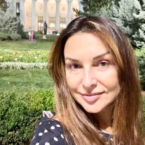 Profile image for pet sitter Elena