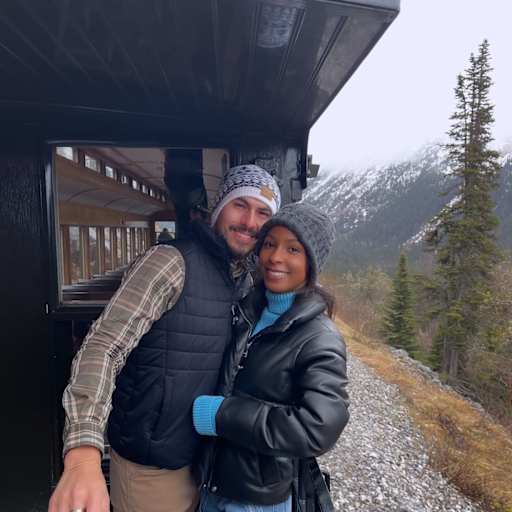 Profile image for pet sitters Damaris & Michael