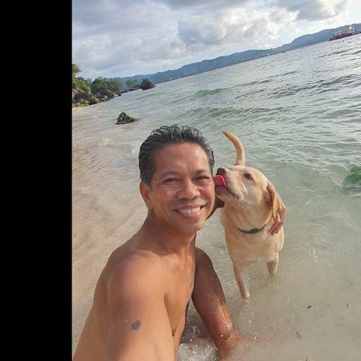 Profile image for pet sitters EDUARDO JR & Miriam